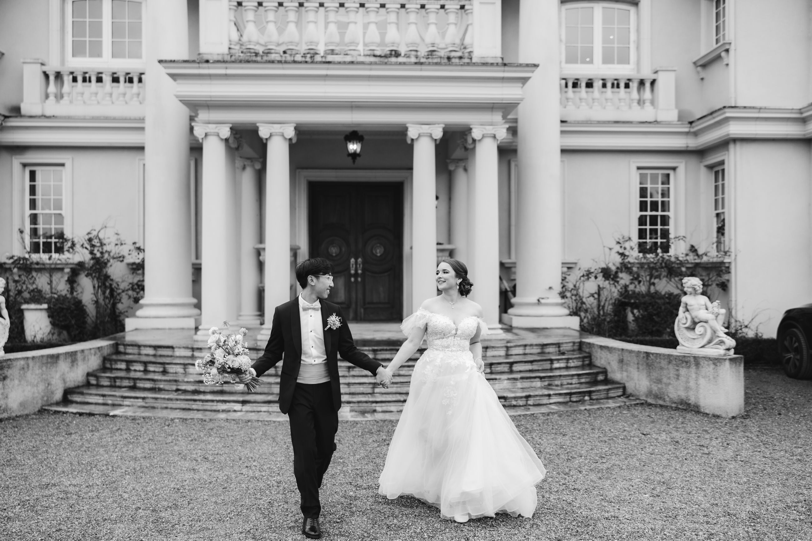 Bride and Groom at Willowbrook Park Wedding Hamilton